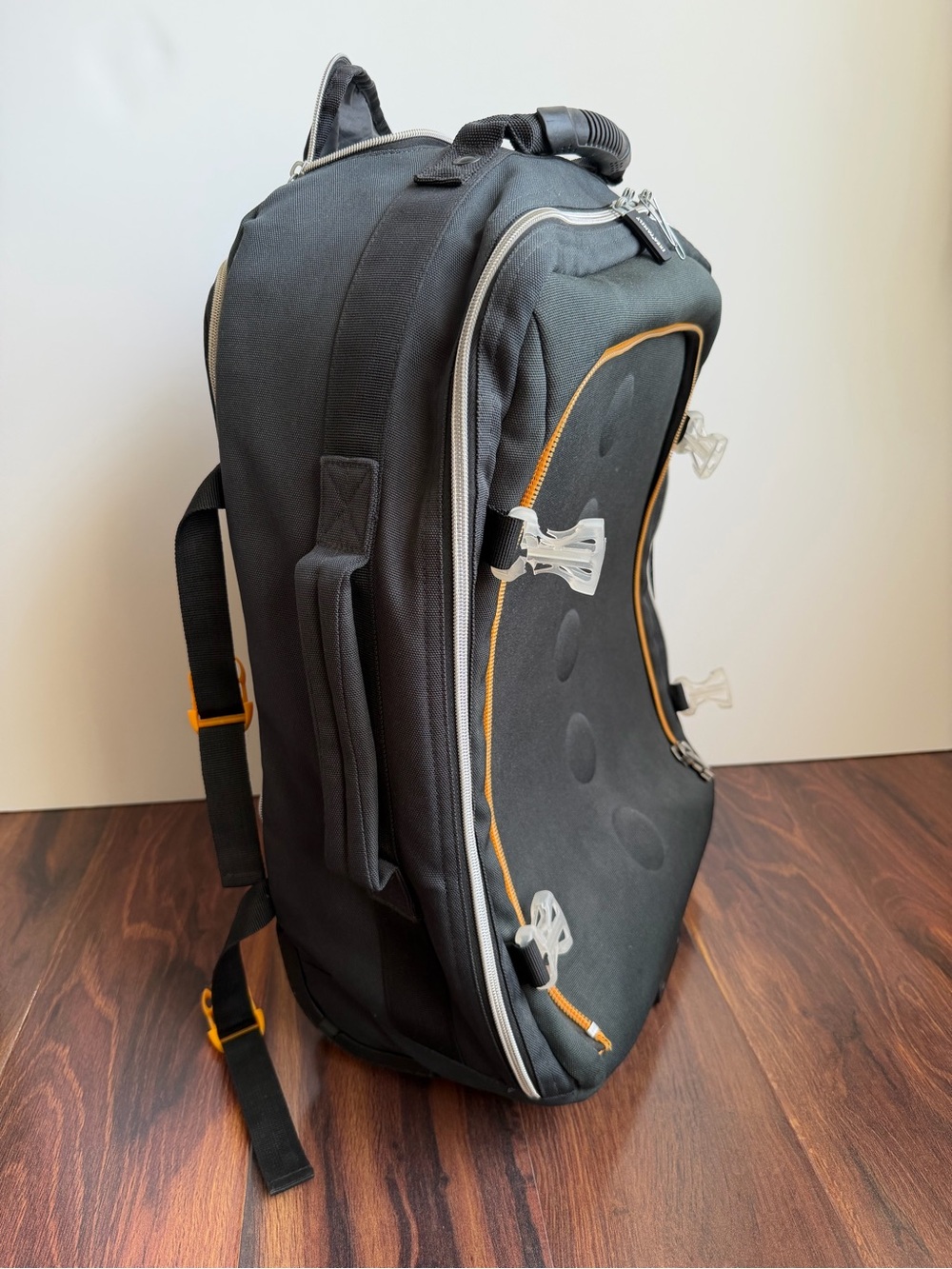 IKEA Family UPPTACKA Rolling Carry On Convertible Luggage